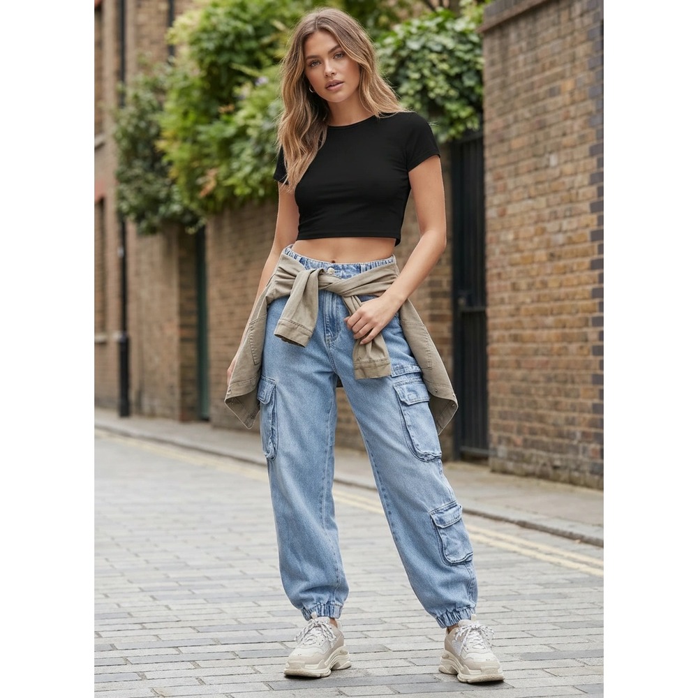 Forever 21 Premium Denim Cargo Jogger Pants Women's S Lt. Wash Y2K Utility Jean
